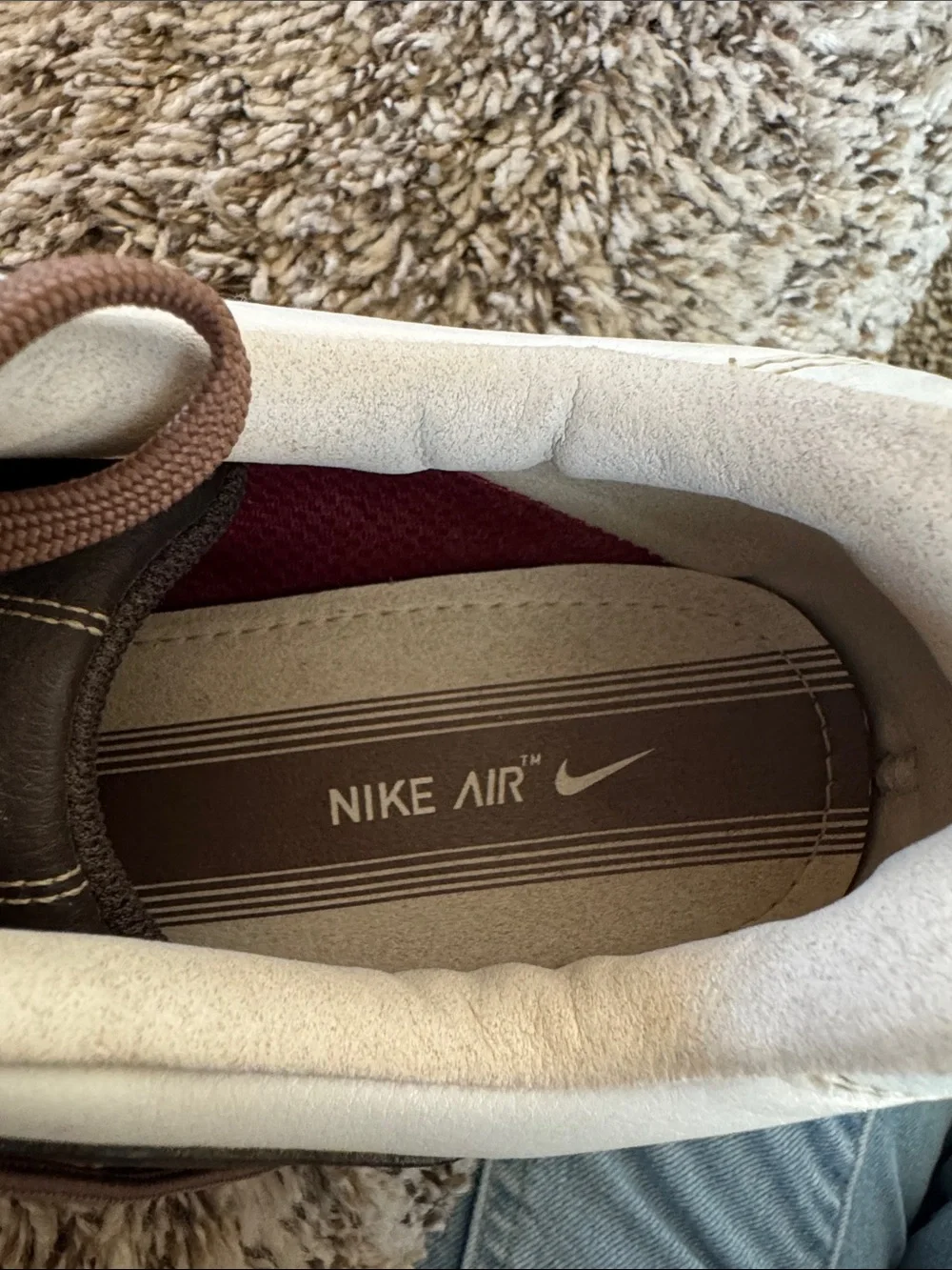 Nike Men’s White and Brown Athletic Golf Shoes